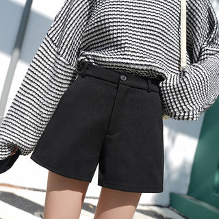 High waist woolen shorts