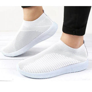 Women's Sports Breathable Mesh Flying Shoes