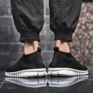 2021 New Summer Walking Shoes Men Light Breathable Sneakers Men Casual Shoes Flats Slip-on Sneakers Men Loafers Lovers 35-47
