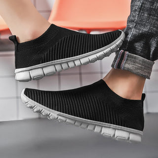 2021 New Summer Walking Shoes Men Light Breathable Sneakers Men Casual Shoes Flats Slip-on Sneakers Men Loafers Lovers 35-47