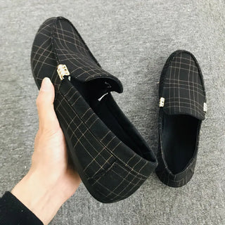 2022 New Fashion Men's Shoes Spring Style Canvas Men Loafers Comfortable Leather Shoes Men Flats Metal Decoration Driving Shoes